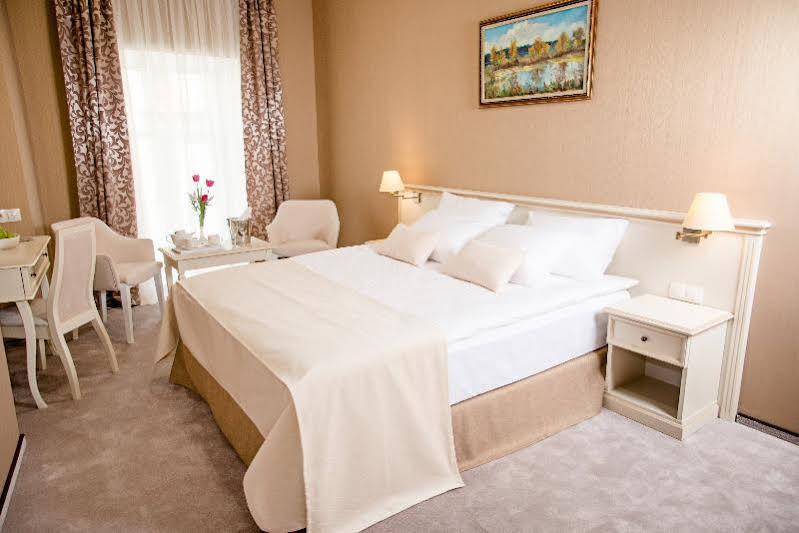 Pletnevskiy Inn Kharkiv Extérieur photo