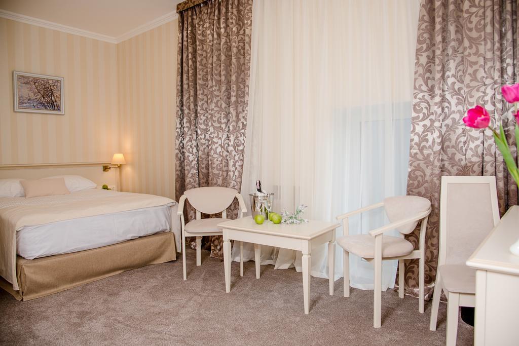 Pletnevskiy Inn Kharkiv Extérieur photo