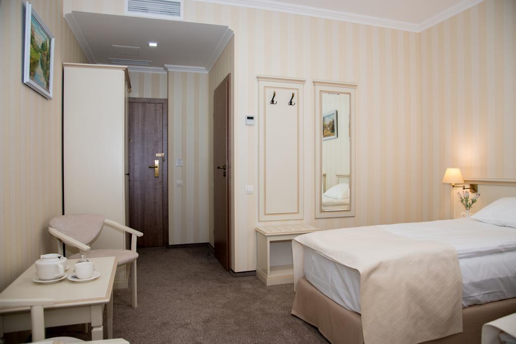 Pletnevskiy Inn Kharkiv Extérieur photo
